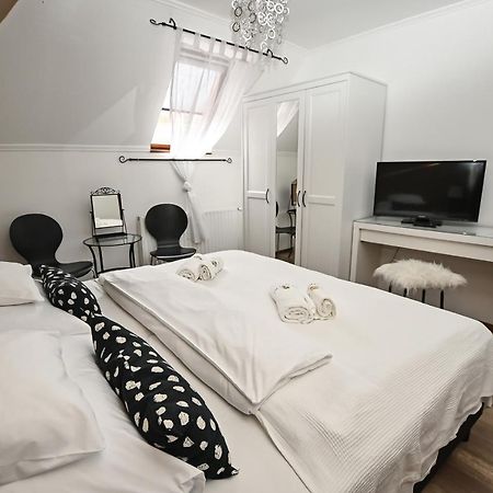 Bed and Breakfast Vasko Panzio Borpince Токай Экстерьер фото